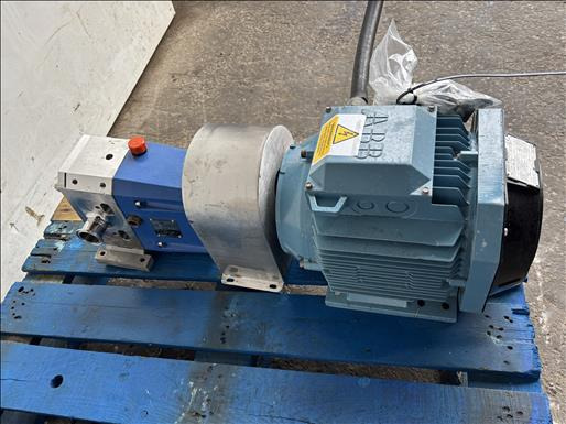 Viking S2S Lobe pump - Food processing equipment: picture 1 Viking S2S Lobe pump - Food processing equipment: picture 1