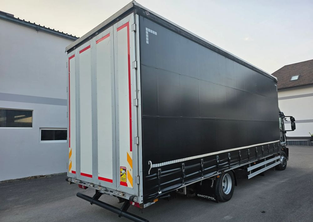 Iveco EUROCARGO 160E28 19 PAL. / FIRANKA / MANUAL / - Curtainsider truck: picture 4 Iveco EUROCARGO 160E28 19 PAL. / FIRANKA / MANUAL / - Curtainsider truck: picture 4