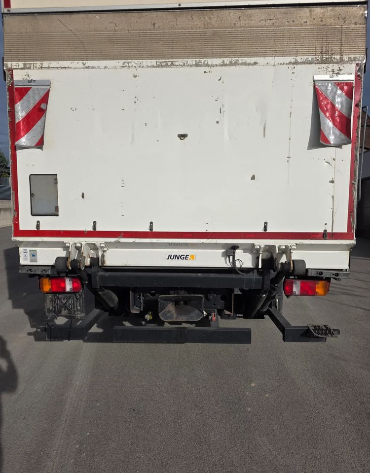 MAN TGM 15.250 /18.250 /FIRANKA / RAMA DO ZABUDOWY / WYWROTKA / HAKOWIEC / MANUALNA - Curtainsider truck: picture 3 MAN TGM 15.250 /18.250 /FIRANKA / RAMA DO ZABUDOWY / WYWROTKA / HAKOWIEC / MANUALNA - Curtainsider truck: picture 3