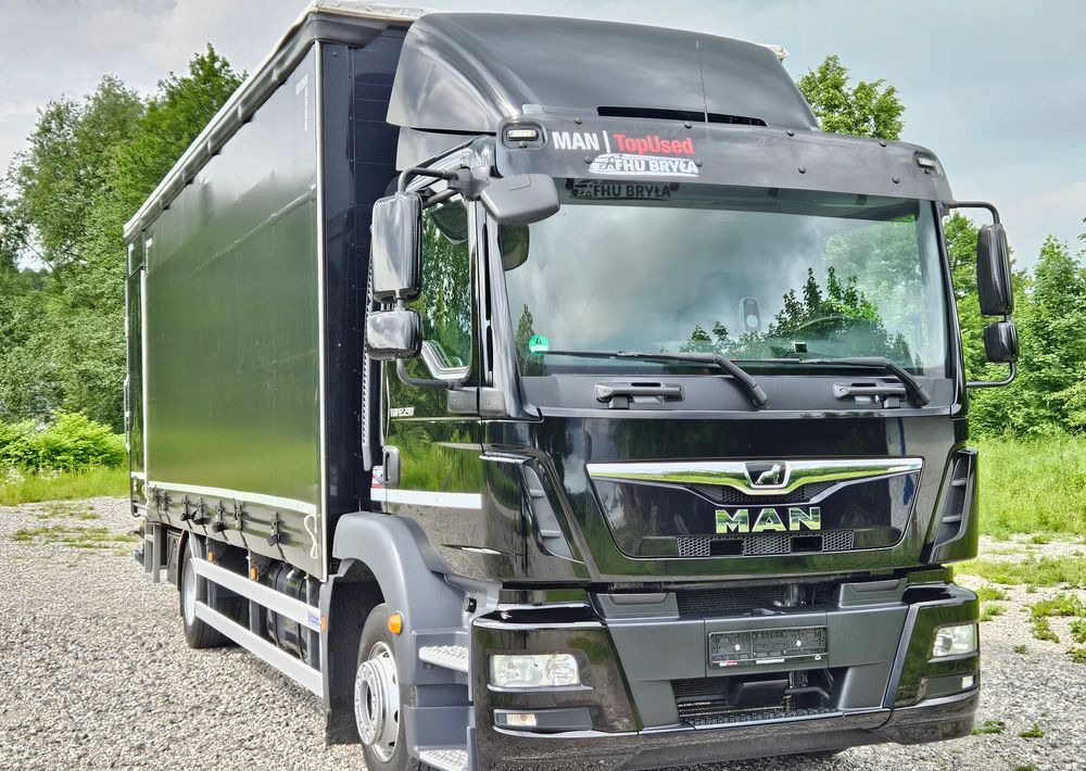 MAN TGM 12.290/15.290/E6/FIRANKA/BOCZNE DRZWI/BURTO-FIRANKA/18PALET/WINDA/NISKI PRZEBIEG/2018/CAŁY NA PODUSZKACH/SERWISOWANY - Curtainsider truck: picture 2 MAN TGM 12.290/15.290/E6/FIRANKA/BOCZNE DRZWI/BURTO-FIRANKA/18PALET/WINDA/NISKI PRZEBIEG/2018/CAŁY NA PODUSZKACH/SERWISOWANY - Curtainsider truck: picture 2