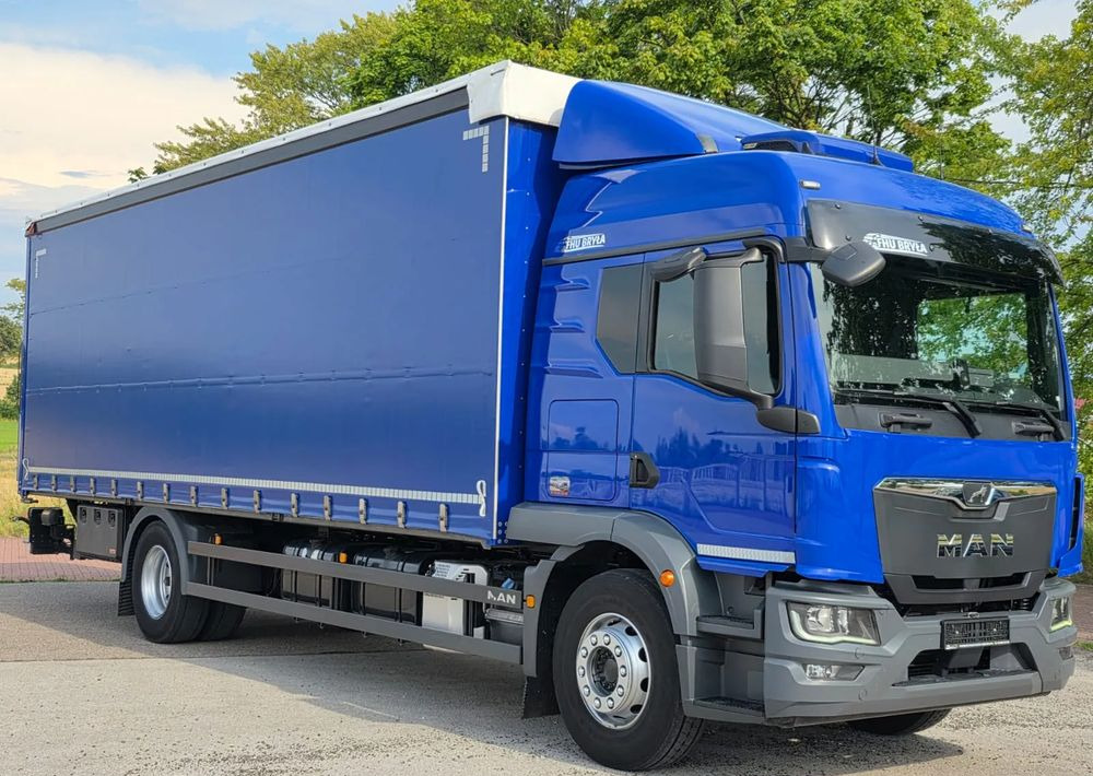 MAN TGM 18.320 / 18.290 / NOWY MODEL / E6 / 20PALET / 9200 ŁADOWNOŚĆ / SERWISOWANY / NISKI PRZEBIEG / WINDA / FIRANKA / SPROWADZONY / 2021 / NISKI PRZEBIEG /PIERWSZY WŁAŚCICIEL/ - Curtainsider truck: picture 1 MAN TGM 18.320 / 18.290 / NOWY MODEL / E6 / 20PALET / 9200 ŁADOWNOŚĆ / SERWISOWANY / NISKI PRZEBIEG / WINDA / FIRANKA / SPROWADZONY / 2021 / NISKI PRZEBIEG /PIERWSZY WŁAŚCICIEL/ - Curtainsider truck: picture 1