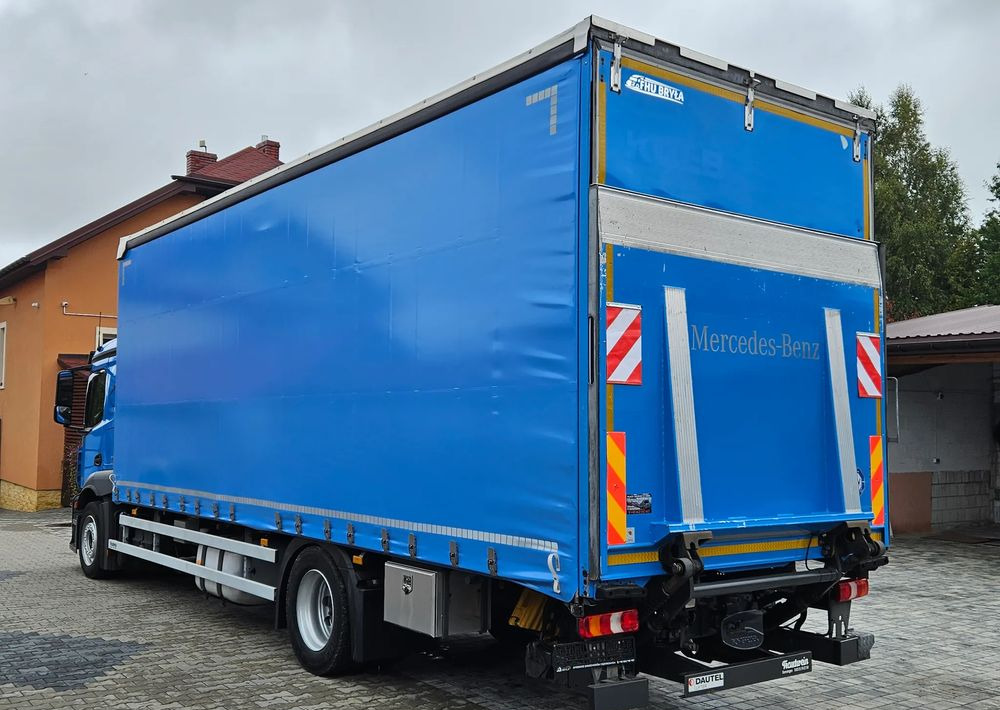 Mercedes-Benz ACTROS 1835 / FIRANKA / WINDA / 19 EUROPALET / AUTOMAT / Z NIEMIEC / 2016/DUŻA ŁADOWNOŚĆ - Curtainsider truck: picture 5 Mercedes-Benz ACTROS 1835 / FIRANKA / WINDA / 19 EUROPALET / AUTOMAT / Z NIEMIEC / 2016/DUŻA ŁADOWNOŚĆ - Curtainsider truck: picture 5