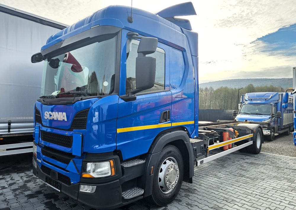 Scania P360 / P410 / BDF / RAMA / FIRANKA / PEŁNA SYPIALKA / WINDA / E6 / CAŁA NA PODUSZKACH / ROZSTAW OSI 5.5M / LAWETA / DO ŻYWCA / DO BYDŁA / DO ZABUDOWY / SPROWADZONA - Cab chassis truck: picture 1 Scania P360 / P410 / BDF / RAMA / FIRANKA / PEŁNA SYPIALKA / WINDA / E6 / CAŁA NA PODUSZKACH / ROZSTAW OSI 5.5M / LAWETA / DO ŻYWCA / DO BYDŁA / DO ZABUDOWY / SPROWADZONA - Cab chassis truck: picture 1