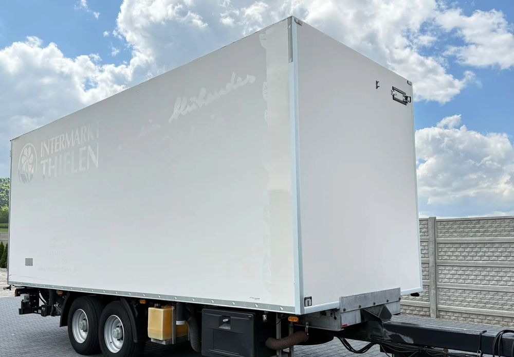 Schwarzmuller PRZYCZEPA CIĘŻAROWA/IZOTERMA/GÓRNY ZACZEP/WINDA/SPROWADZONA/ - Refrigerator trailer: picture 2 Schwarzmuller PRZYCZEPA CIĘŻAROWA/IZOTERMA/GÓRNY ZACZEP/WINDA/SPROWADZONA/ - Refrigerator trailer: picture 2