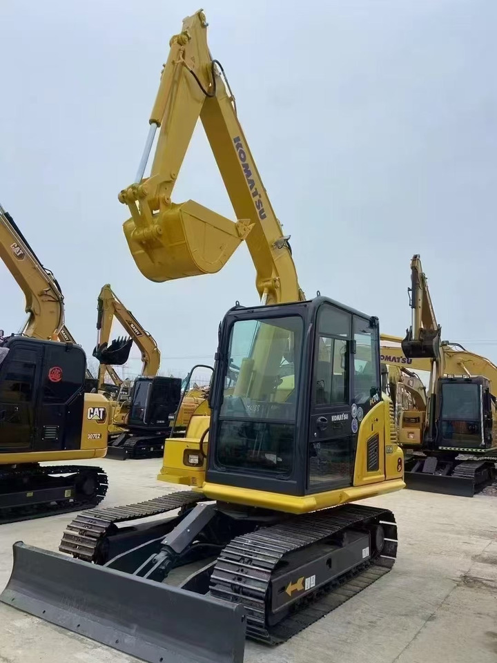 Komatsu 70-8 - Mini excavator: picture 4 Komatsu 70-8 - Mini excavator: picture 4
