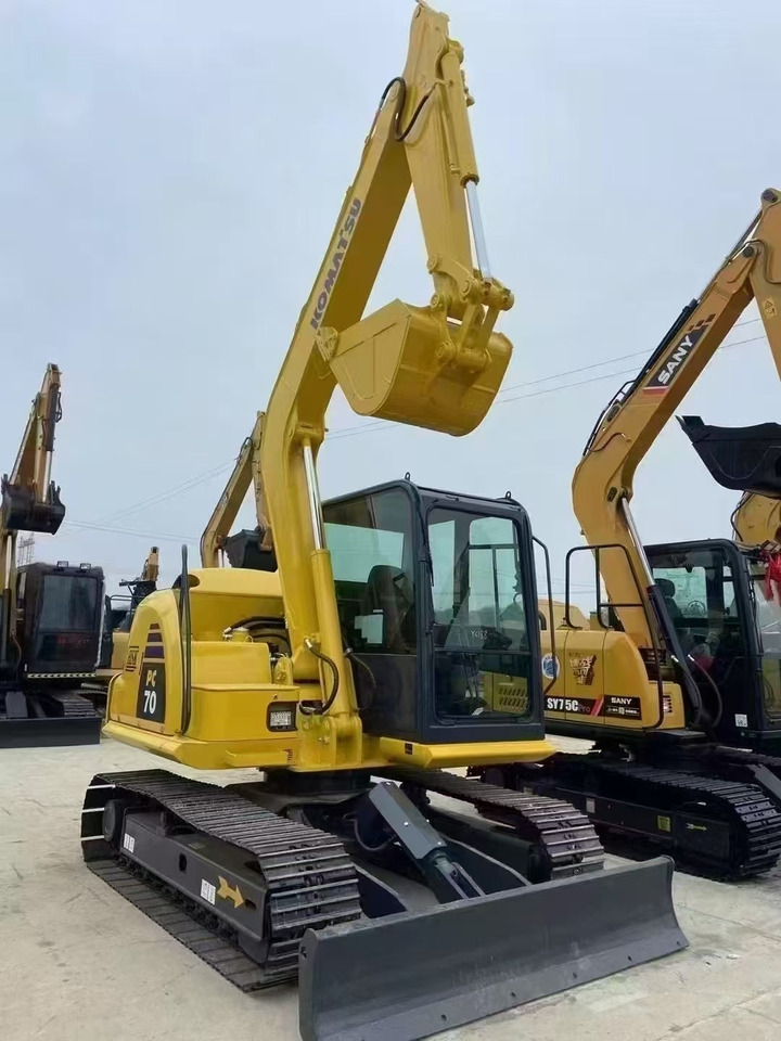 Komatsu 70-8 - Mini excavator: picture 2 Komatsu 70-8 - Mini excavator: picture 2