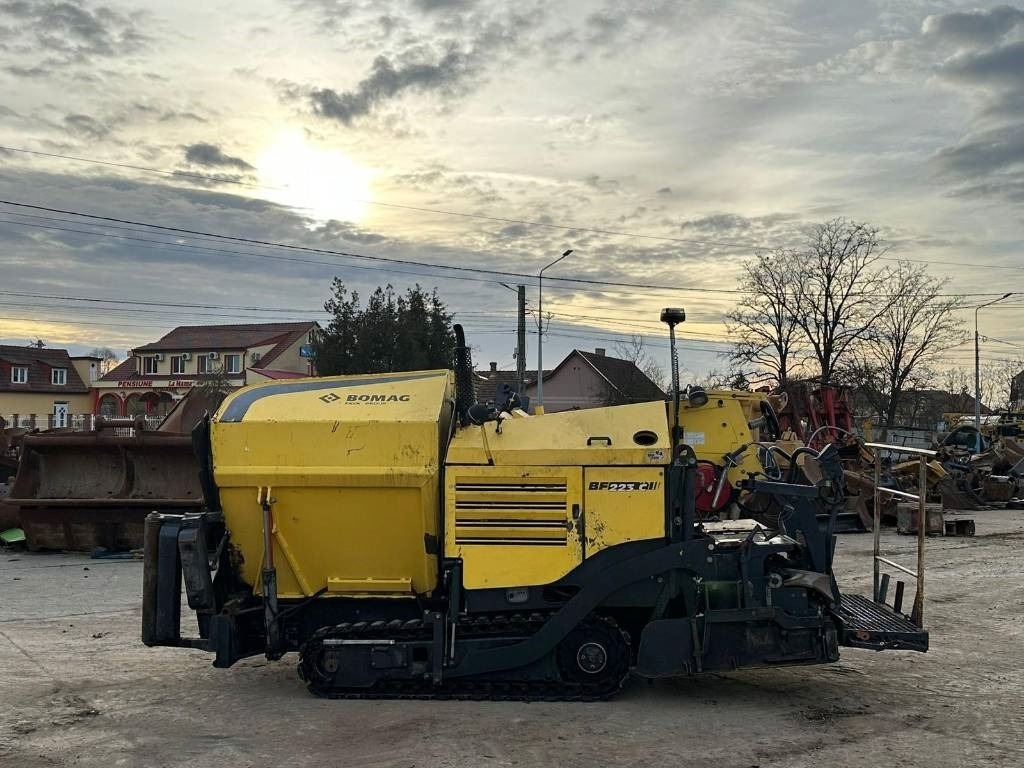 Bomag BF 223 C - Asphalt paver: picture 4 Bomag BF 223 C - Asphalt paver: picture 4