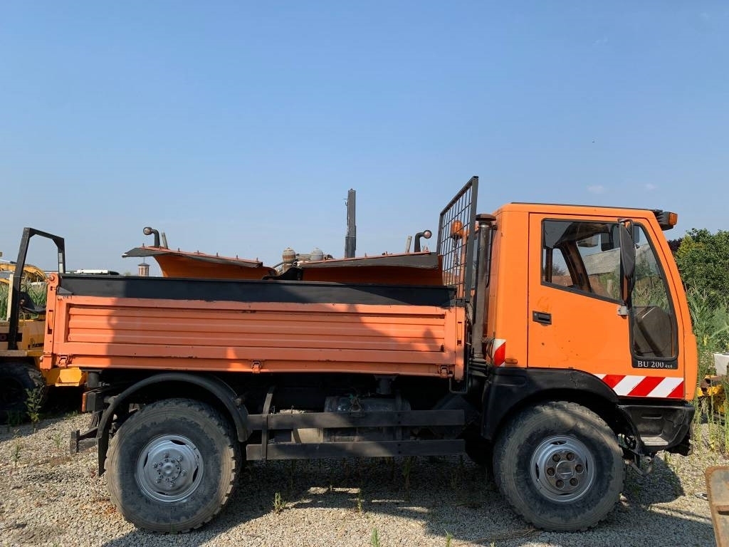 Bucher BU 200 - Snow removal vehicle: picture 3 Bucher BU 200 - Snow removal vehicle: picture 3