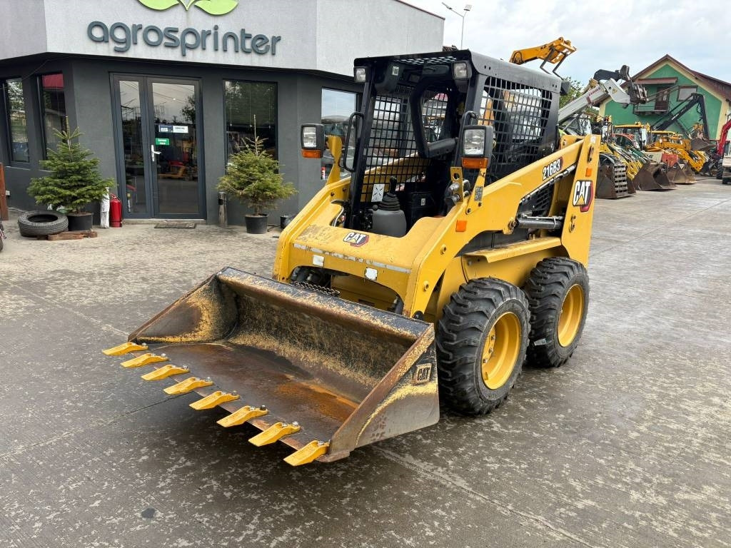 CAT 216 B 3 - Skid steer loader: picture 1 CAT 216 B 3 - Skid steer loader: picture 1