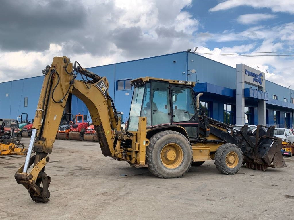 Backhoe loader CAT 442 D: picture 7