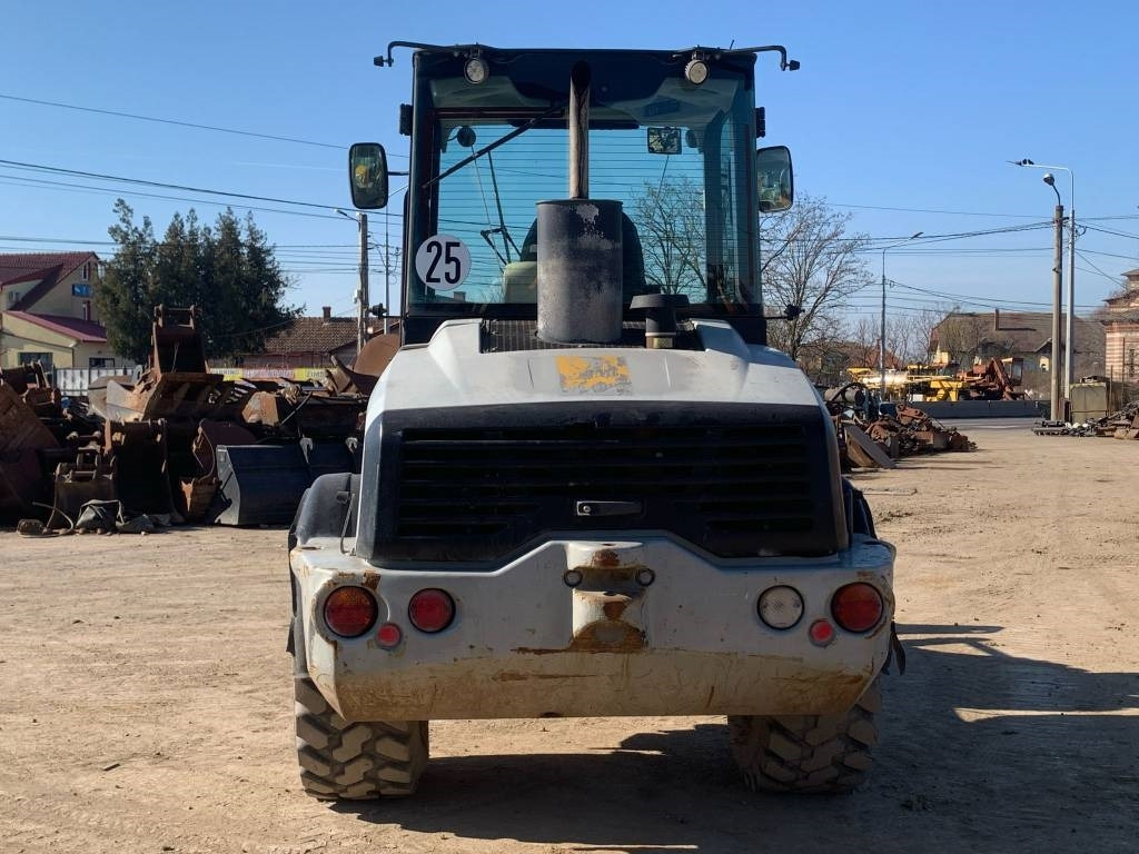 CAT 908H - Wheel loader: picture 4 CAT 908H - Wheel loader: picture 4