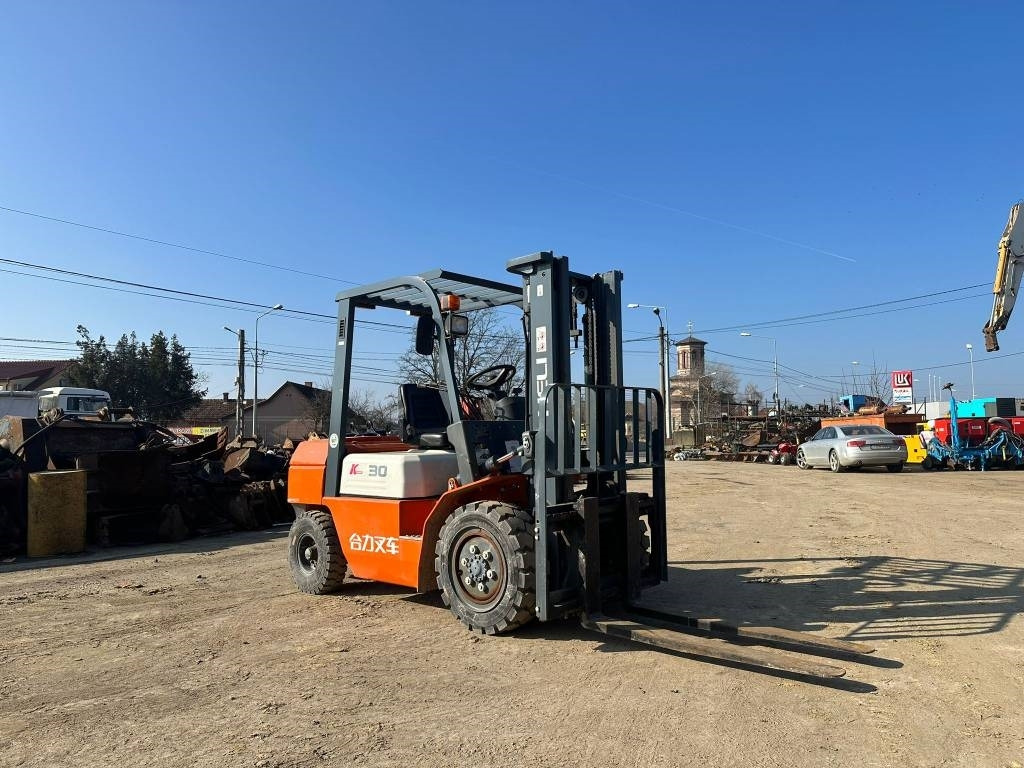 Heli CPD 30 - Diesel forklift: picture 2 Heli CPD 30 - Diesel forklift: picture 2
