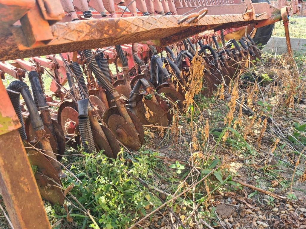 Kuhn 4M - Combine seed drill: picture 3 Kuhn 4M - Combine seed drill: picture 3
