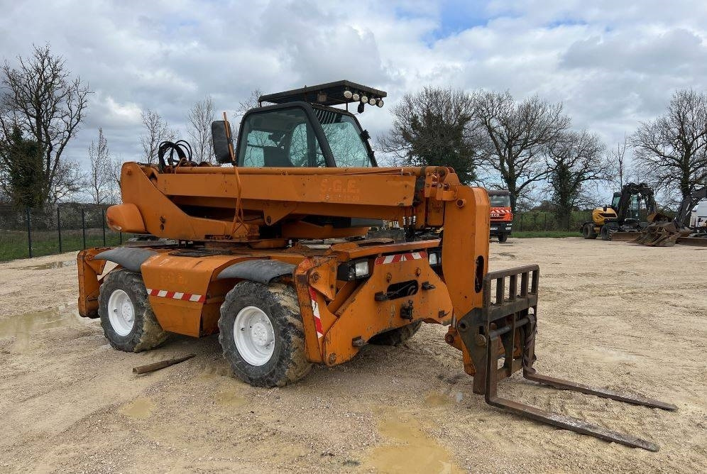 Manitou MRT 1432 - Telescopic handler: picture 5 Manitou MRT 1432 - Telescopic handler: picture 5