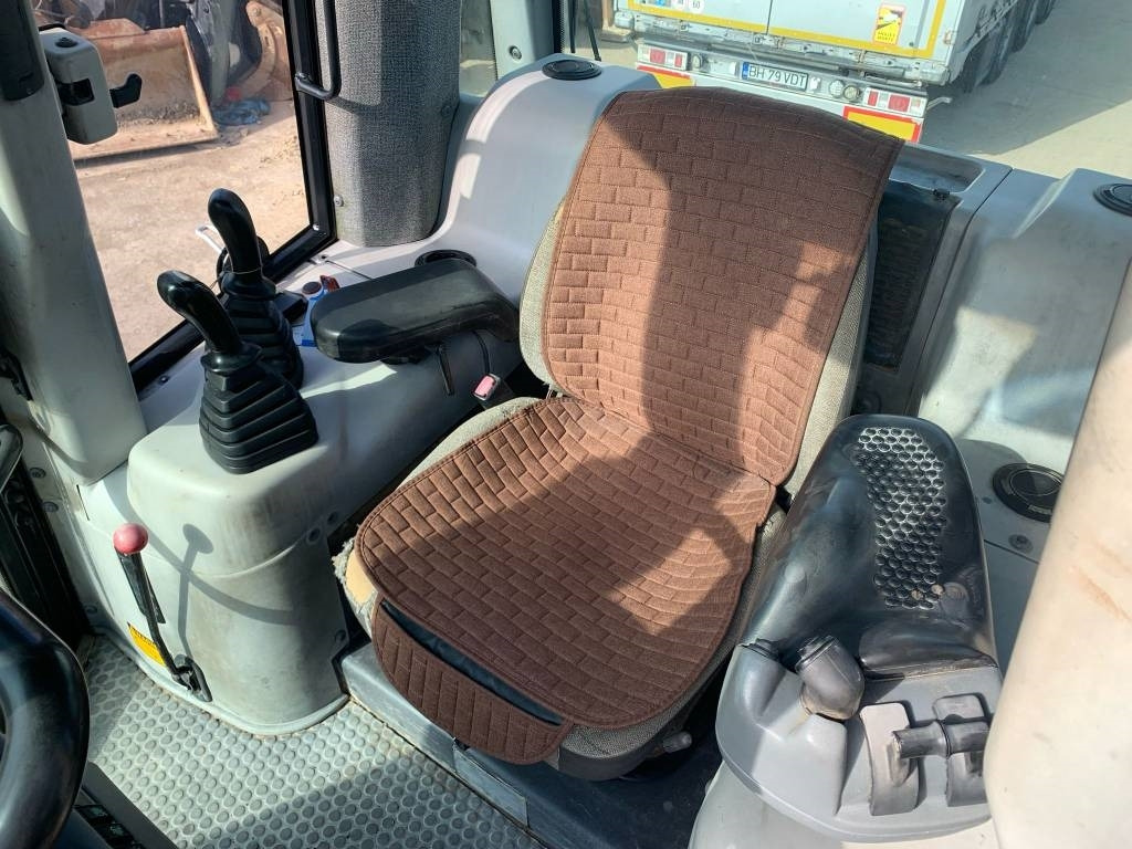 Bulldozer New Holland D 150: picture 11 Bulldozer New Holland D 150: picture 11