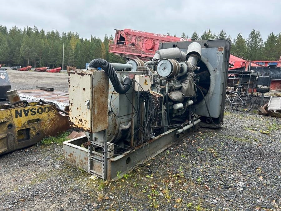 Stamford HC634J1 - Generator set: picture 4 Stamford HC634J1 - Generator set: picture 4