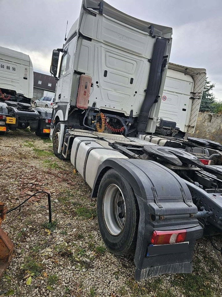 Tractor unit Mercedes-Benz Actros 1842: picture 6