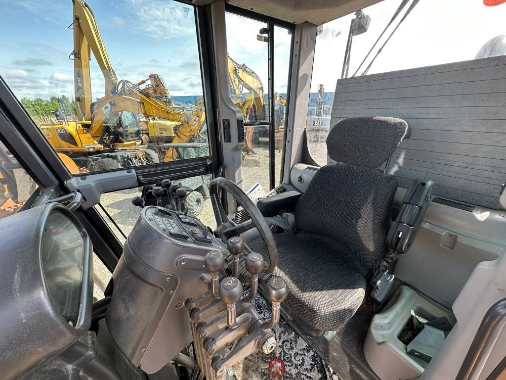 Grader Volvo G 976: picture 11 Grader Volvo G 976: picture 11