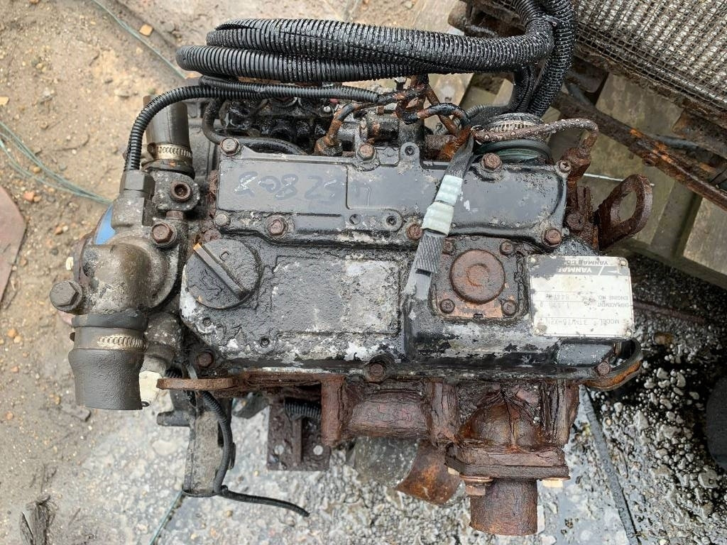 Yanmar 3TNV76 ENGINE - Engine for Construction machinery: picture 1 Yanmar 3TNV76 ENGINE - Engine for Construction machinery: picture 1