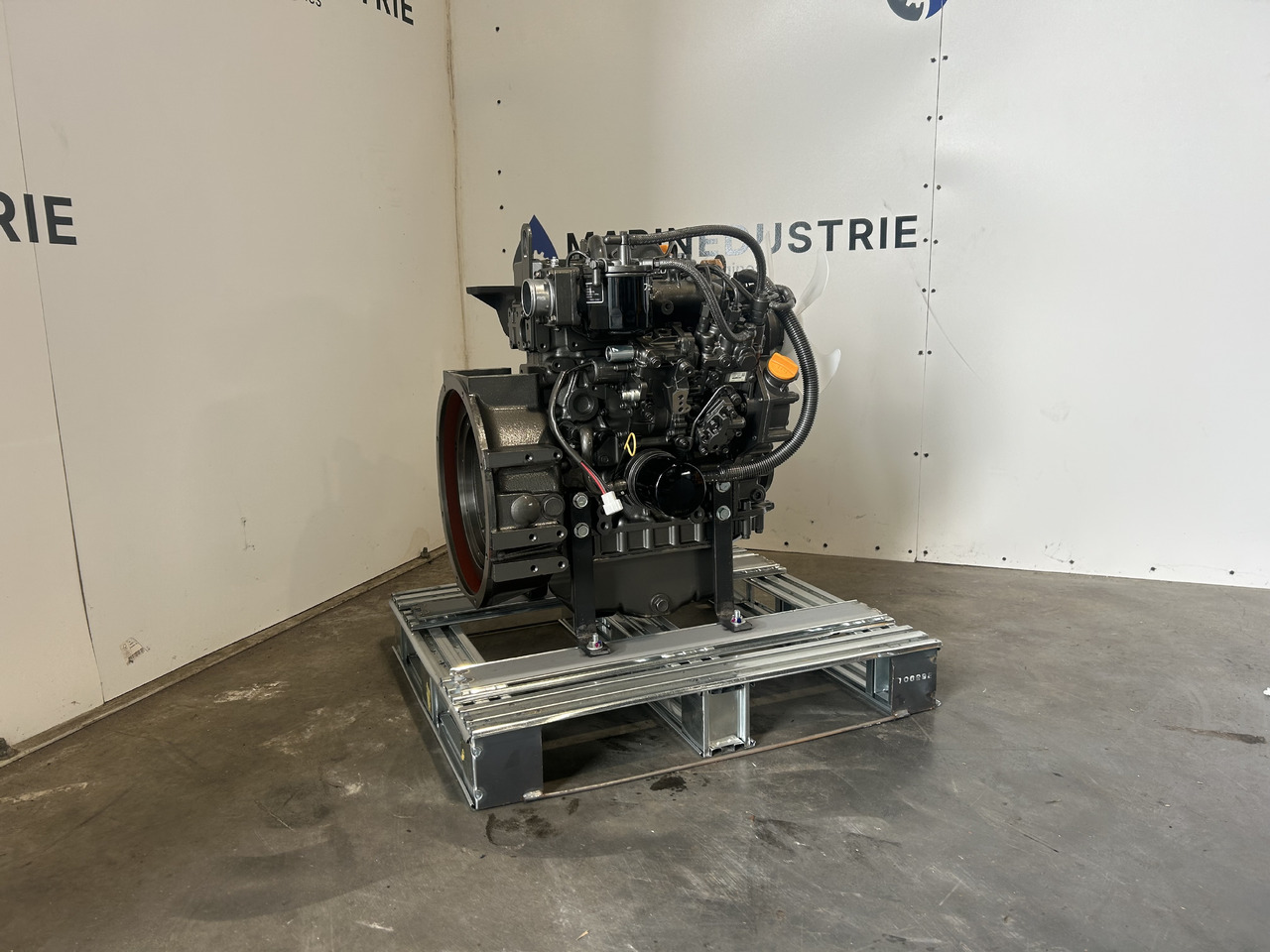 Yanmar 3TNV82A - Engine for Excavator: picture 1 Yanmar 3TNV82A - Engine for Excavator: picture 1