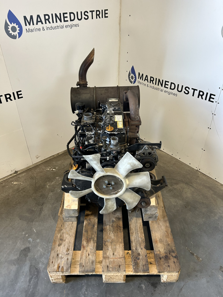 Yanmar 4TNV98 - Engine for Construction machinery: picture 3 Yanmar 4TNV98 - Engine for Construction machinery: picture 3