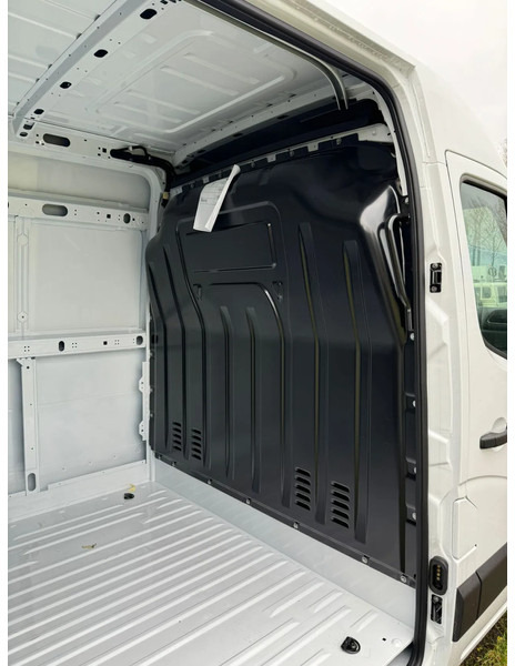 Renault Master L2H2 2.3D 140 HP - Euro 5 - NEW - 25 UNITS DIRECTLY AVAILABLE!!! - Panel van: picture 4 Renault Master L2H2 2.3D 140 HP - Euro 5 - NEW - 25 UNITS DIRECTLY AVAILABLE!!! - Panel van: picture 4