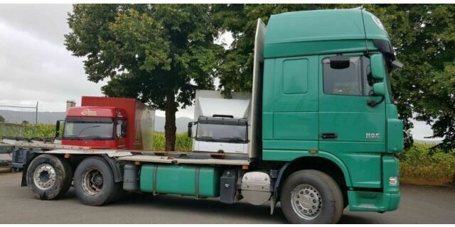 DAF XF105-460Super Spacs Cap G.Haus/Hoch Retarder - Log truck: picture 3 DAF XF105-460Super Spacs Cap G.Haus/Hoch Retarder - Log truck: picture 3
