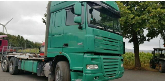 DAF XF105-460Super Spacs Cap G.Haus/Hoch Retarder - Log truck: picture 2 DAF XF105-460Super Spacs Cap G.Haus/Hoch Retarder - Log truck: picture 2