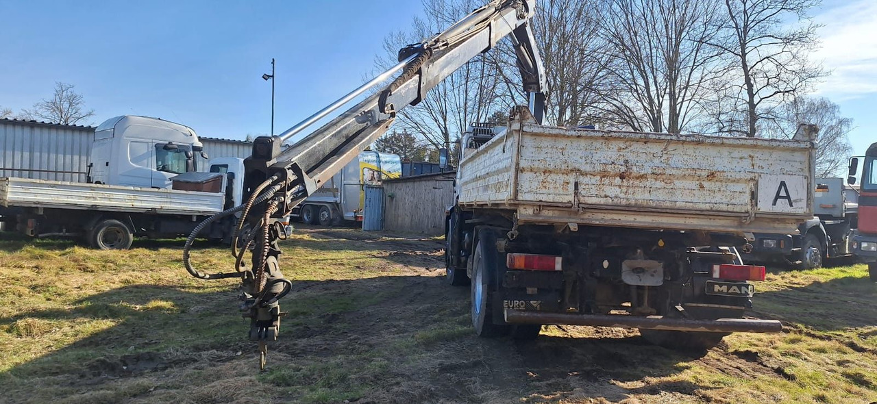 MAN TGM 18.220 4x2 3.S-Kipper mit Kran - Tipper, Crane truck: picture 5 MAN TGM 18.220 4x2 3.S-Kipper mit Kran - Tipper, Crane truck: picture 5