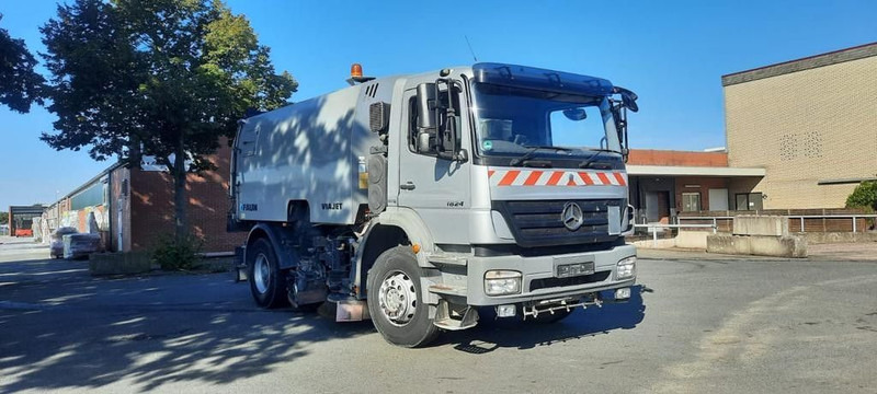 Mercedes-Benz 1824 Axor 1-Hand - Road sweeper: picture 2 Mercedes-Benz 1824 Axor 1-Hand - Road sweeper: picture 2