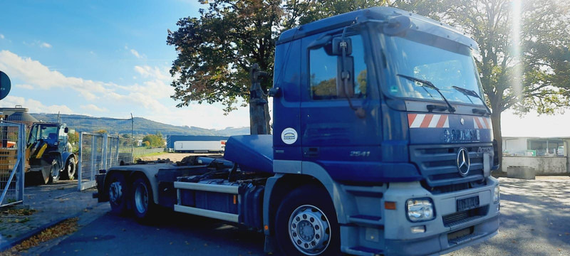 Mercedes-Benz 2641 Abrollkipper - Hook lift truck: picture 3 Mercedes-Benz 2641 Abrollkipper - Hook lift truck: picture 3