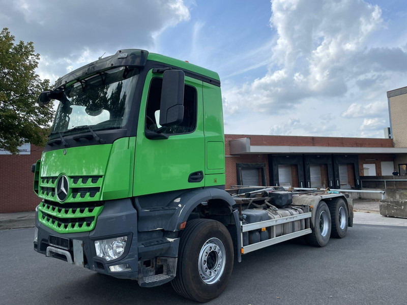 Mercedes-Benz Arocs 2643 - Hook lift truck: picture 2 Mercedes-Benz Arocs 2643 - Hook lift truck: picture 2