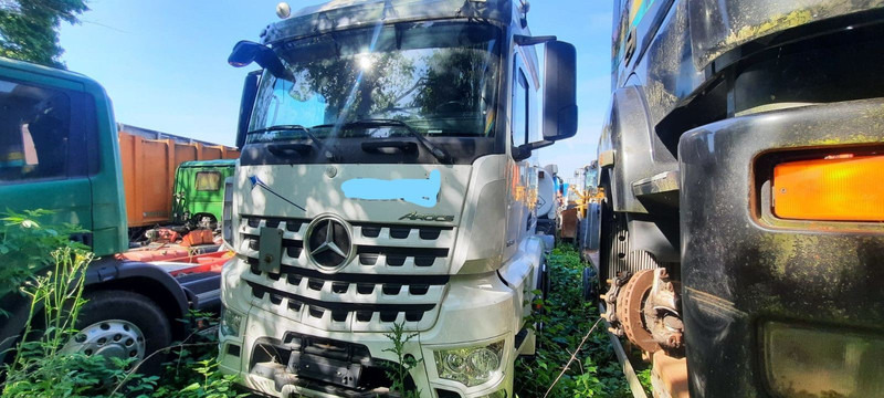 Mercedes-Benz Arocs SZM 1843 - Tractor unit: picture 1 Mercedes-Benz Arocs SZM 1843 - Tractor unit: picture 1