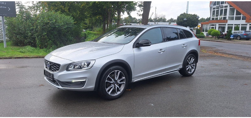 Volvo V60 Cross Country Summum AWD - Station wagon: picture 4 Volvo V60 Cross Country Summum AWD - Station wagon: picture 4