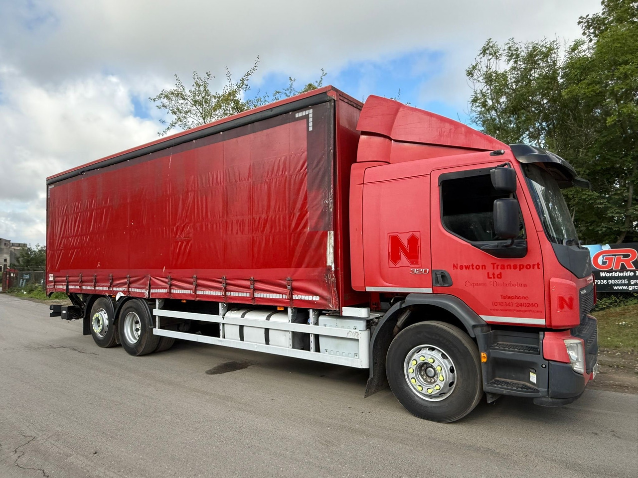 2014 Volvo FE 320 Curtainside Truck - Curtainsider truck: picture 3 2014 Volvo FE 320 Curtainside Truck - Curtainsider truck: picture 3