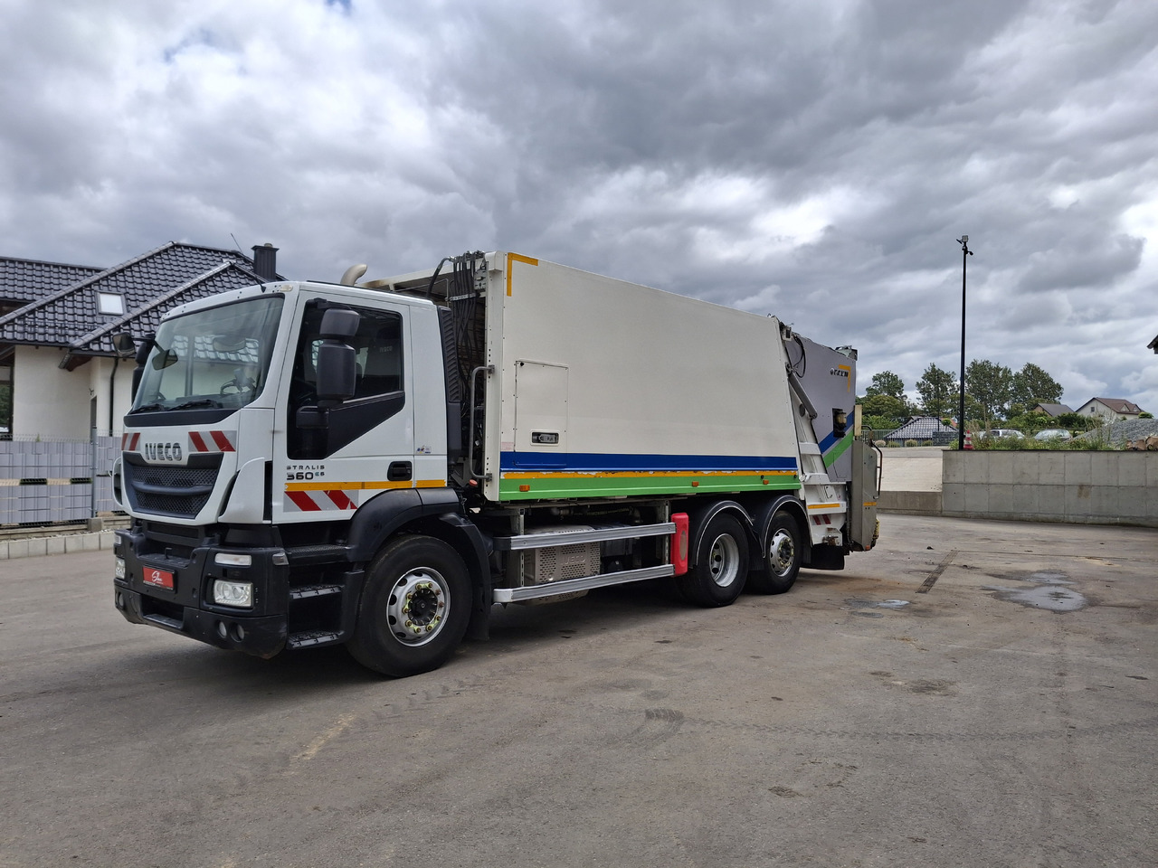 IVECO Euro 6 Śmieciarka Zweikammer-Müllwagen FAUN SL5 TR2L - Garbage truck: picture 2 IVECO Euro 6 Śmieciarka Zweikammer-Müllwagen FAUN SL5 TR2L - Garbage truck: picture 2