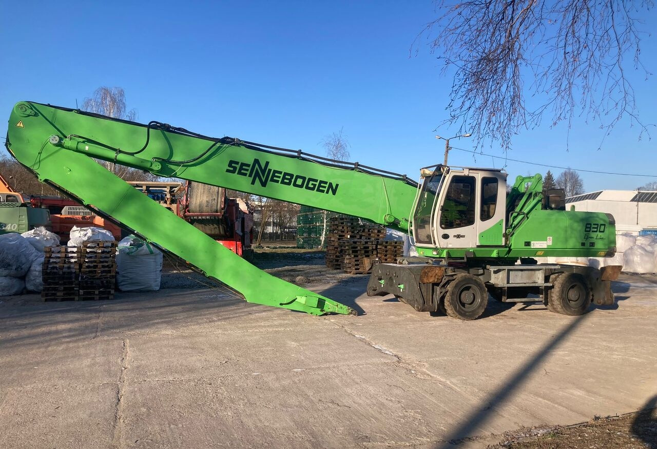 Sennebogen 830 - Waste/ Industry handler: picture 2 Sennebogen 830 - Waste/ Industry handler: picture 2