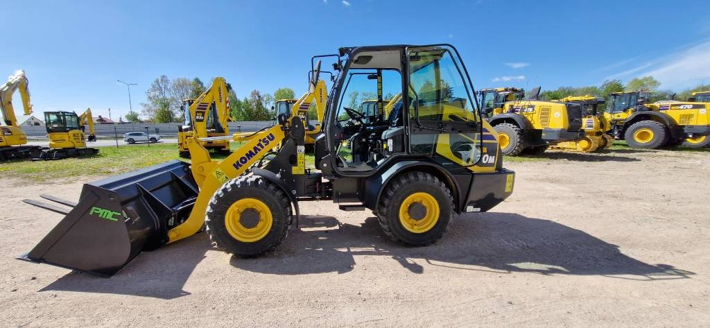 Komatsu WA 70 - Wheel loader: picture 1 Komatsu WA 70 - Wheel loader: picture 1