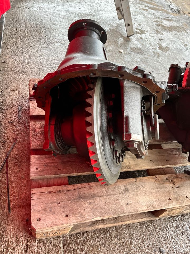 Mercedes Hinterachse Differential Achskopf 746.301 - Differential gear for Truck: picture 4 Mercedes Hinterachse Differential Achskopf 746.301 - Differential gear for Truck: picture 4