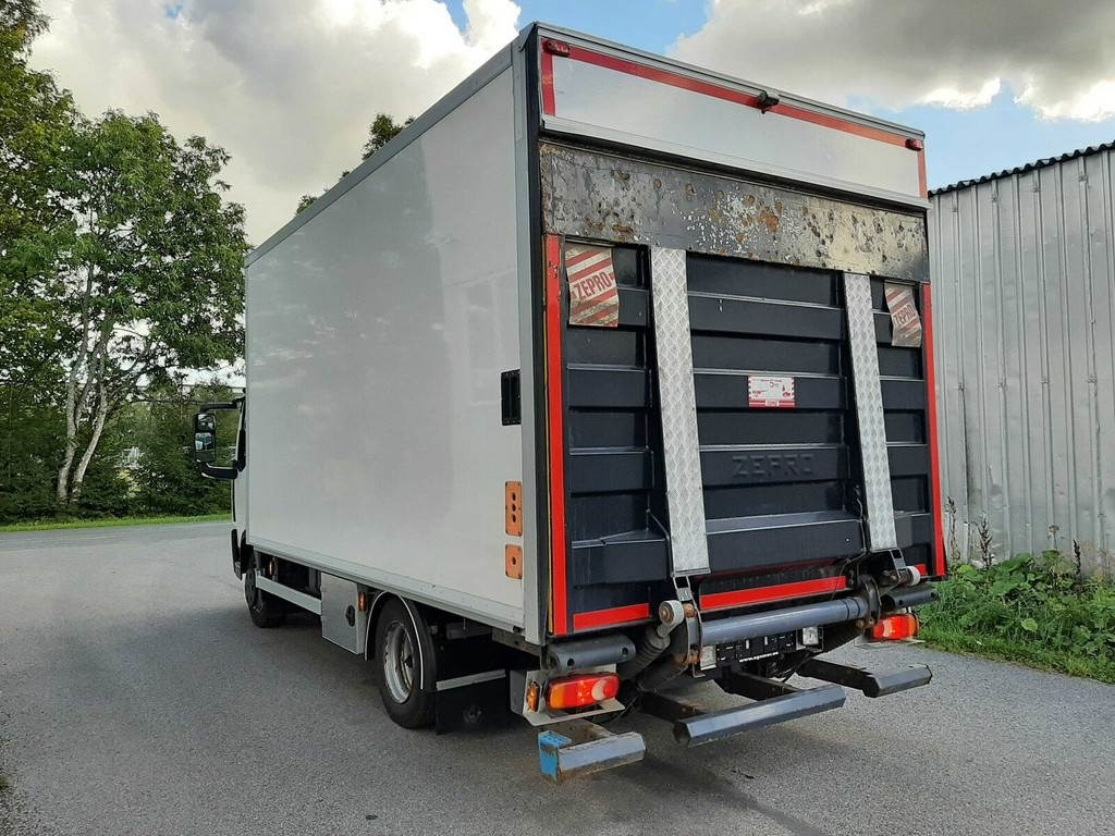 Renault D CAB 4X2 EURO6 - Box truck: picture 2 Renault D CAB 4X2 EURO6 - Box truck: picture 2