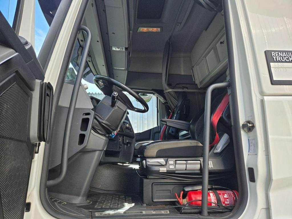 Tractor unit Renault T520 6X2: picture 11 Tractor unit Renault T520 6X2: picture 11