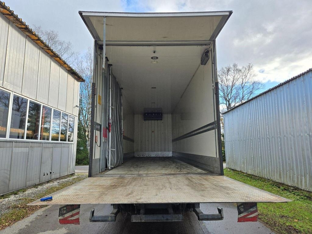 Volvo FH460 6X2 CARRIER 1050  - Refrigerator truck: picture 3 Volvo FH460 6X2 CARRIER 1050  - Refrigerator truck: picture 3