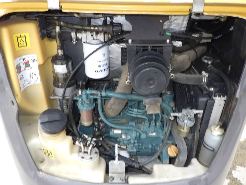 Mini excavator Volvo EC 15 C: picture 11