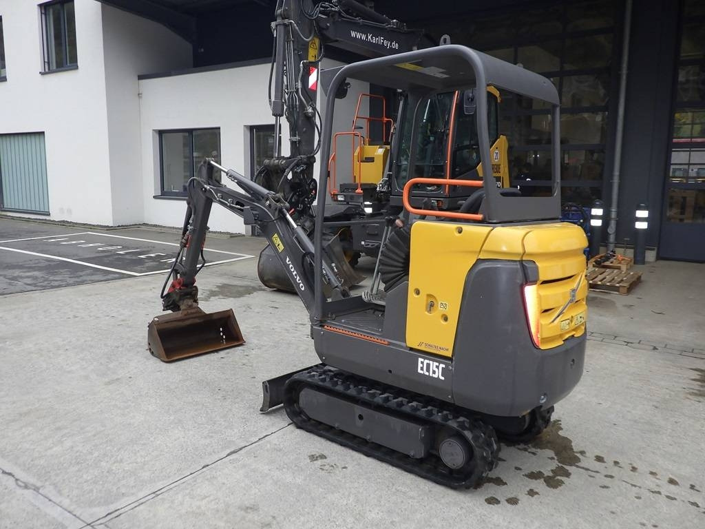 Mini excavator Volvo EC 15 C: picture 7