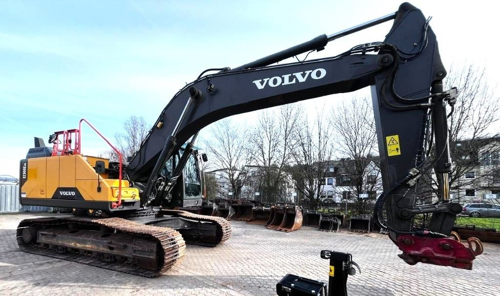 Volvo EC 300 E - Crawler excavator: picture 3 Volvo EC 300 E - Crawler excavator: picture 3