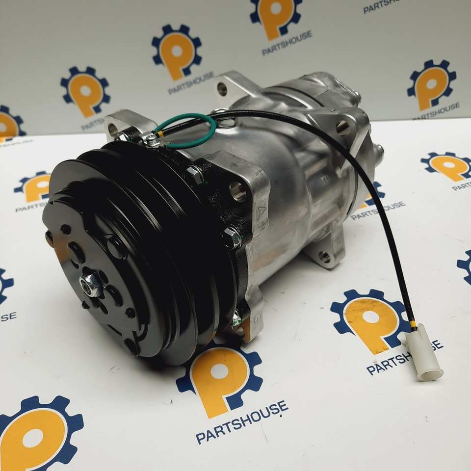 Volvo 15082742 - A/C compressor for Construction machinery: picture 1 Volvo 15082742 - A/C compressor for Construction machinery: picture 1