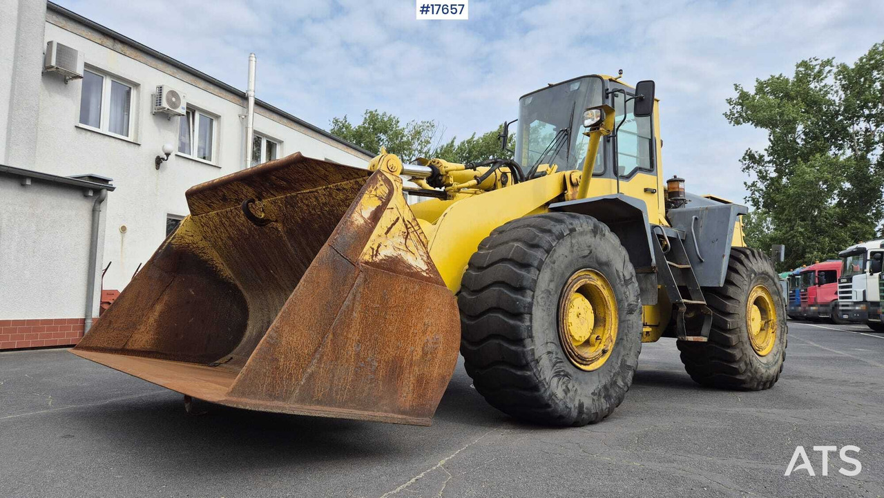 2000 Komatsu WA420-3H - Wheel loader: picture 2 2000 Komatsu WA420-3H - Wheel loader: picture 2