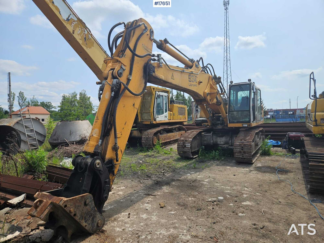 2003 Liebherr R934B - Crawler excavator: picture 1 2003 Liebherr R934B - Crawler excavator: picture 1