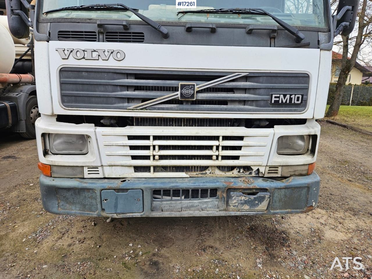 Concrete mixer on VOLVO FM10 8x4 chassis (2002) - Concrete mixer truck: picture 3 Concrete mixer on VOLVO FM10 8x4 chassis (2002) - Concrete mixer truck: picture 3