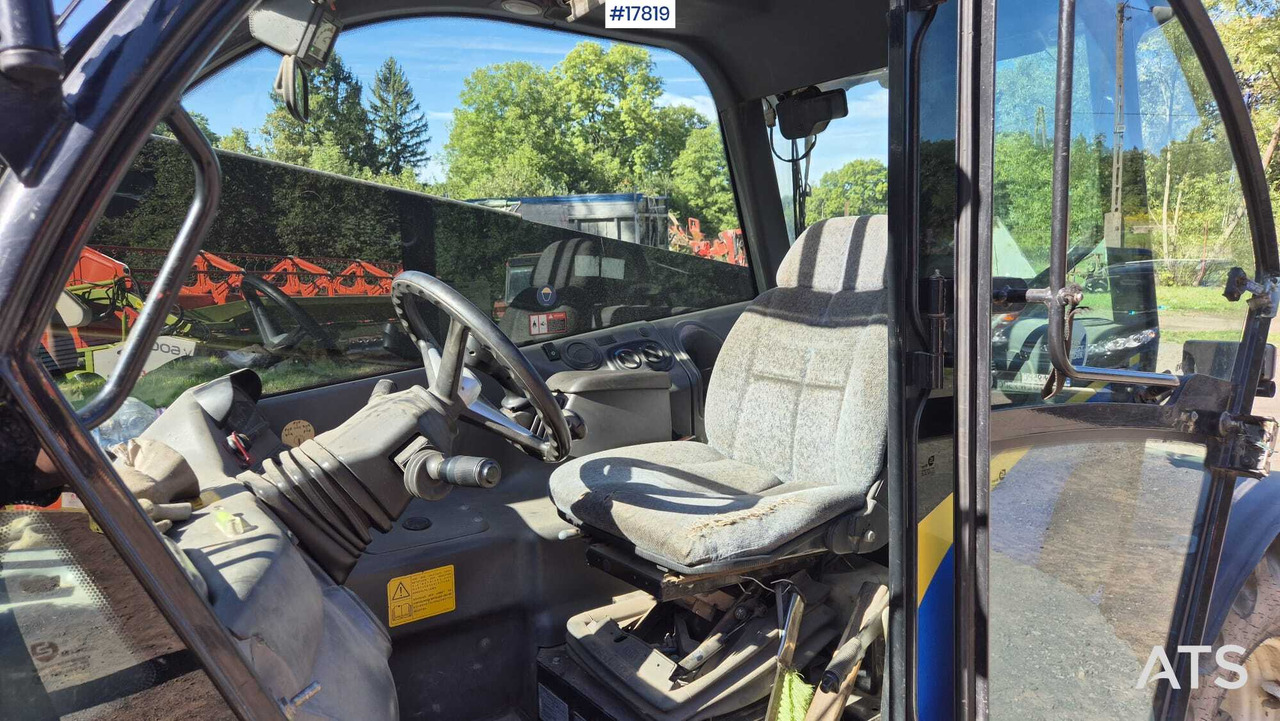 New Telescopic handler Ładowarka teleskopowa New Holland LM 5060 (2003): picture 17